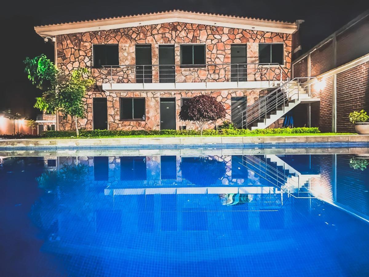 Hotel Villa Pralaya جيوتيبيك المظهر الخارجي الصورة