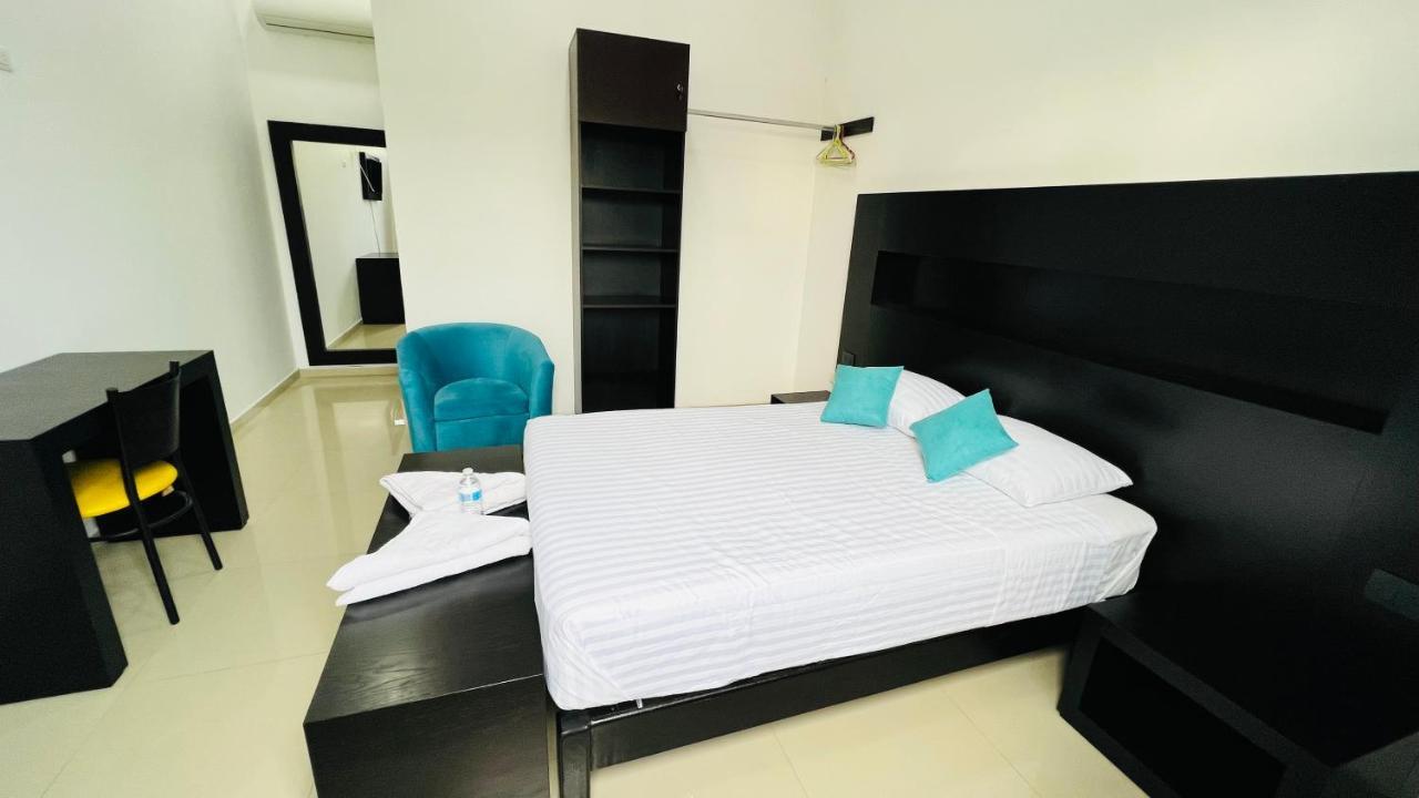 Hotel Villa Pralaya جيوتيبيك المظهر الخارجي الصورة