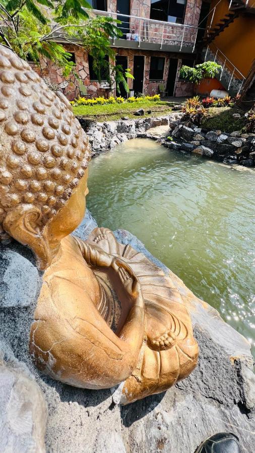 Hotel Villa Pralaya جيوتيبيك المظهر الخارجي الصورة