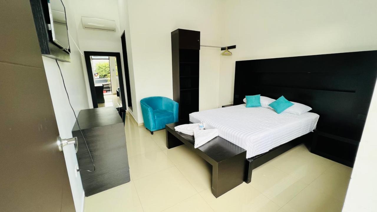 Hotel Villa Pralaya جيوتيبيك المظهر الخارجي الصورة