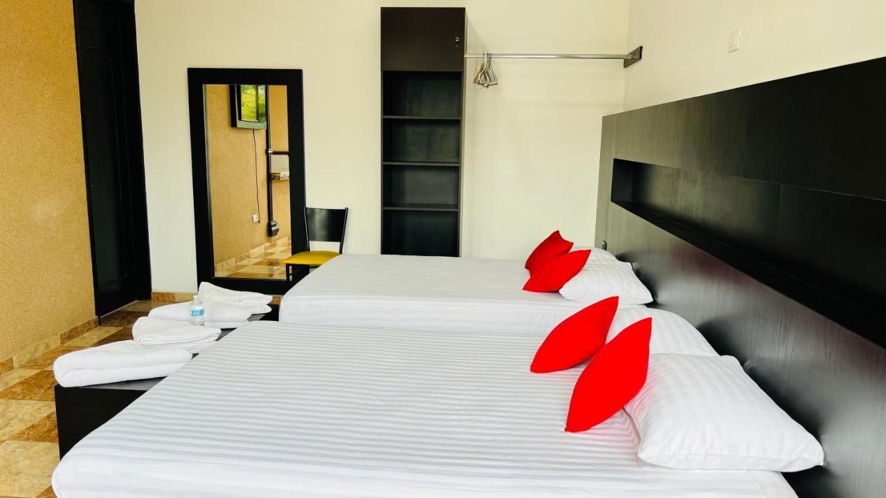 Hotel Villa Pralaya جيوتيبيك المظهر الخارجي الصورة