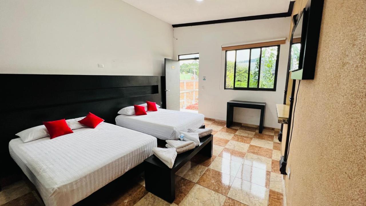 Hotel Villa Pralaya جيوتيبيك المظهر الخارجي الصورة