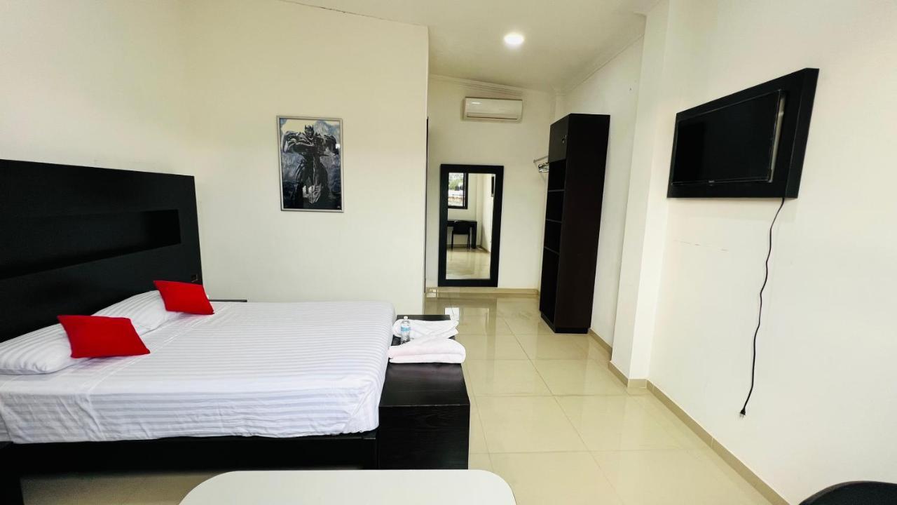 Hotel Villa Pralaya جيوتيبيك المظهر الخارجي الصورة