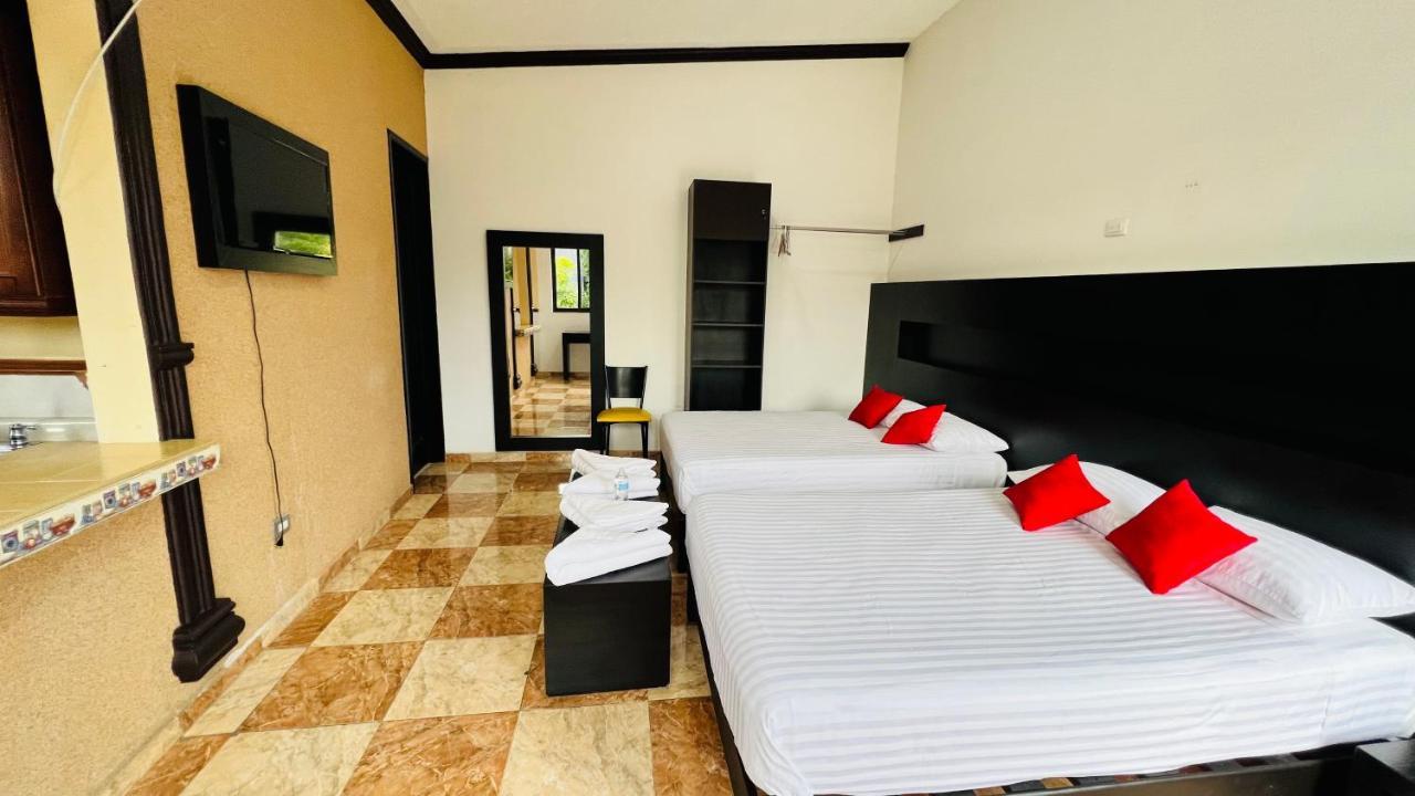 Hotel Villa Pralaya جيوتيبيك المظهر الخارجي الصورة