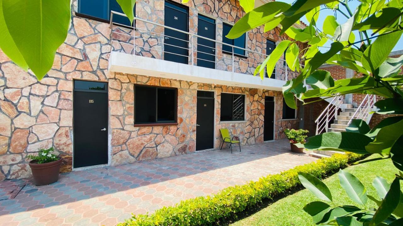 Hotel Villa Pralaya جيوتيبيك المظهر الخارجي الصورة